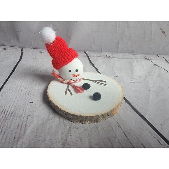 Melted Snowman Wooden Slice With Red Winter Hat Tier Sitter Wnter Decor New - Picture 2 of 4